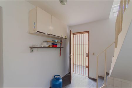 Casa à venda com 176m², 3 quartos e 3 vagas Casa à venda com 176m², 3 quartos e 3 vagasÁrea de Serviço