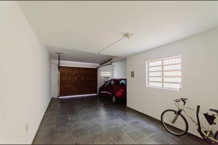 Casa à venda com 176m², 3 quartos e 3 vagas Casa à venda com 176m², 3 quartos e 3 vagasGaragem