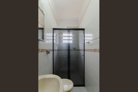 Casa à venda com 176m², 3 quartos e 3 vagas Casa à venda com 176m², 3 quartos e 3 vagasBanheiro Social