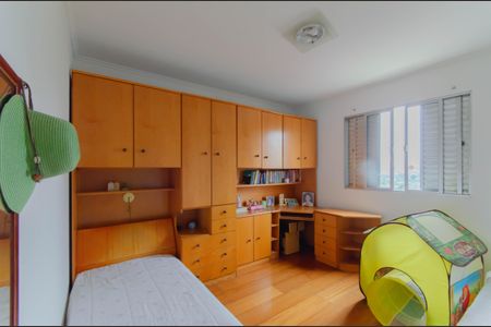 Casa à venda com 176m², 3 quartos e 3 vagas Casa à venda com 176m², 3 quartos e 3 vagasQuarto 2