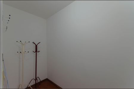 Casa à venda com 176m², 3 quartos e 3 vagas Casa à venda com 176m², 3 quartos e 3 vagasCloset da suíte