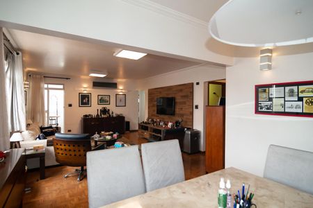 Apartamento para alugar com 150m², 2 quartos e 1 vagaSala