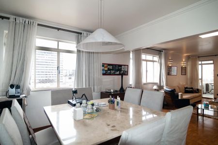 Apartamento para alugar com 150m², 2 quartos e 1 vagaSala