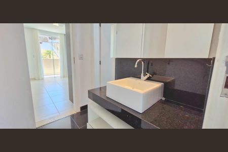 Casa de condomínio à venda com 1000m², 3 quartos e 2 vagas