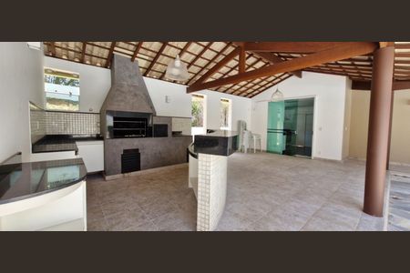 Casa de condomínio à venda com 1000m², 3 quartos e 2 vagas