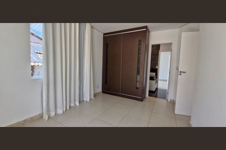Casa de condomínio à venda com 1000m², 3 quartos e 2 vagas