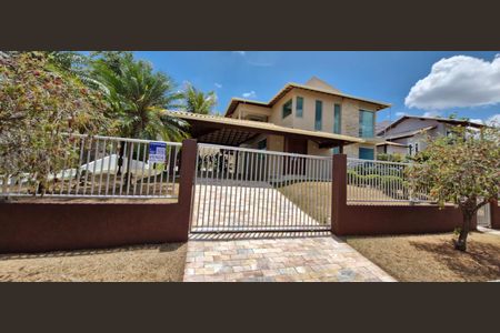 Casa de condomínio à venda com 1000m², 3 quartos e 2 vagas