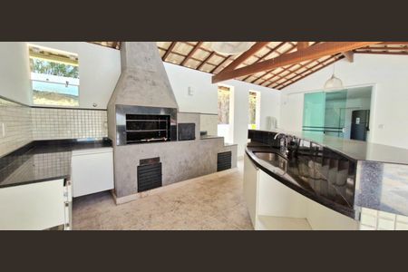 Casa de condomínio à venda com 1000m², 3 quartos e 2 vagas