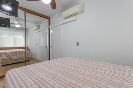 Quarto de apartamento para alugar com 1 quarto, 56m² em Passo D’areia, Porto Alegre
