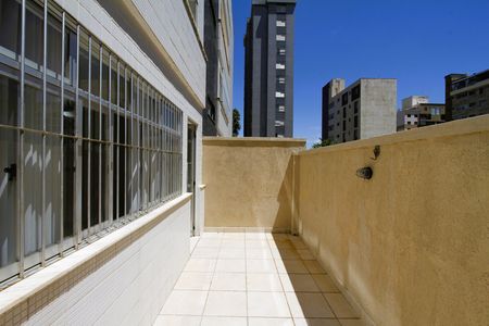 Apartamento para alugar com 114m², 3 quartos e 2 vagasVaranda da Sala