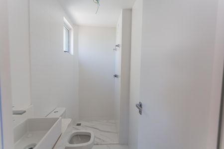 Banheiro da Suíte de apartamento à venda com 2 quartos, 56m² em São José, Belo Horizonte