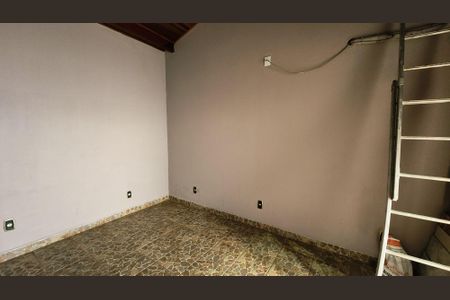 Casa para alugar com 271m², 4 quartos e 3 vagas Casa para alugar com 271m², 4 quartos e 3 vagasÁrea comum