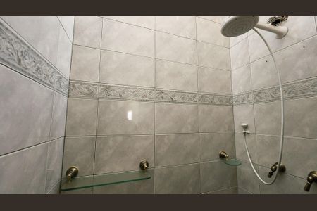 Casa para alugar com 271m², 4 quartos e 3 vagas Casa para alugar com 271m², 4 quartos e 3 vagasBanheiro Social