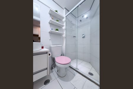 Banheiro de kitnet/studio para alugar com 1 quarto, 29m² em Consolação, São Paulo