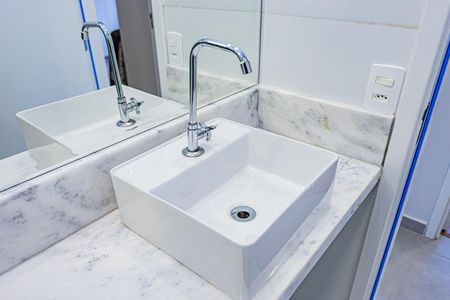 Apartamento para alugar com 42m², 2 quartos e sem vagaBanheiro