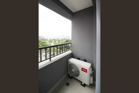 Studio para alugar com 24m², 1 quarto e sem vaga Studio para alugar com 24m², 1 quarto e sem vagaVaranda