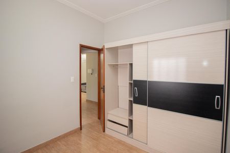 Casa à venda com 180m², 3 quartos e 2 vagasQuarto 1