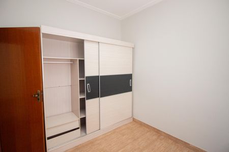 Casa à venda com 180m², 3 quartos e 2 vagasQuarto 1
