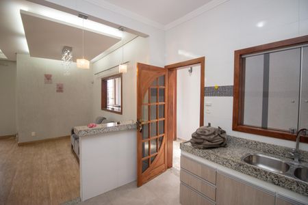 Casa à venda com 180m², 3 quartos e 2 vagasCozinha