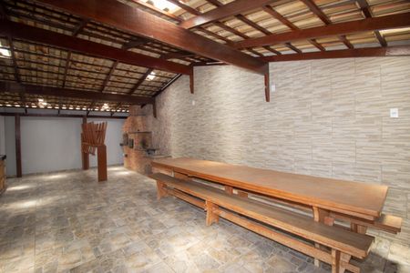 Casa à venda com 180m², 3 quartos e 2 vagasÁrea de Serviço