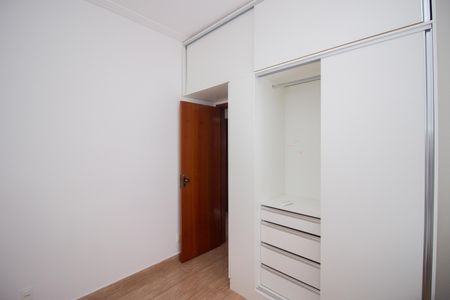 Casa à venda com 180m², 3 quartos e 2 vagasQuarto 2