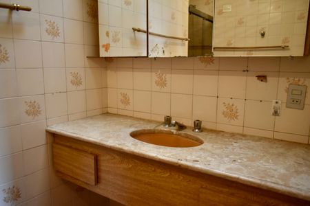 Apartamento à venda com 207m², 4 quartos e 4 vagas Apartamento à venda com 207m², 4 quartos e 4 vagasCobertura Suíte 2