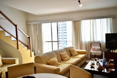 Apartamento à venda com 207m², 4 quartos e 4 vagas Apartamento à venda com 207m², 4 quartos e 4 vagasSala