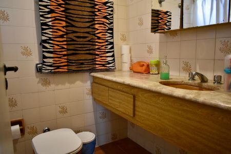 Apartamento à venda com 207m², 4 quartos e 4 vagas Apartamento à venda com 207m², 4 quartos e 4 vagasBanheiro