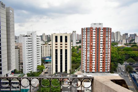 Apartamento à venda com 207m², 4 quartos e 4 vagas Apartamento à venda com 207m², 4 quartos e 4 vagasSacada