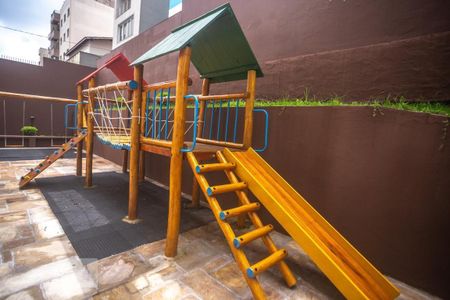 Apartamento para alugar com 89m², 3 quartos e 1 vaga Apartamento para alugar com 89m², 3 quartos e 1 vagaÁrea comum - Playground