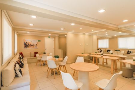 Apartamento para alugar com 28m², 1 quarto e sem vagaÁrea comum - Salão de festas