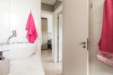 Apartamento à venda com 51m², 2 quartos e 1 vaga Apartamento à venda com 51m², 2 quartos e 1 vagaBanheiro