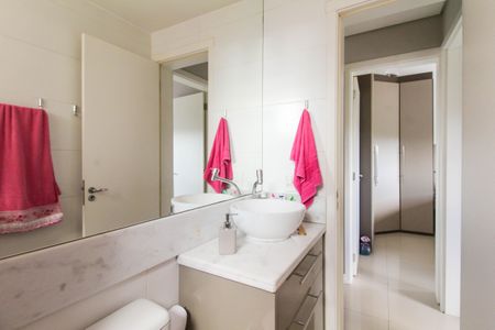 Apartamento à venda com 51m², 2 quartos e 1 vaga Apartamento à venda com 51m², 2 quartos e 1 vagaBanheiro