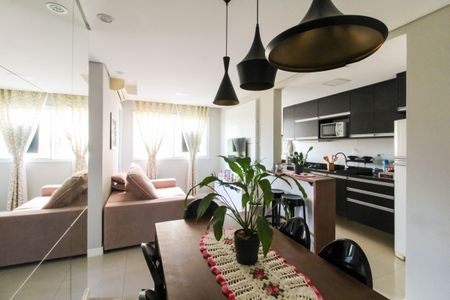 Apartamento à venda com 51m², 2 quartos e 1 vaga Apartamento à venda com 51m², 2 quartos e 1 vagaSala
