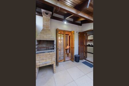 Casa de condomínio à venda com 120m², 3 quartos e 3 vagas