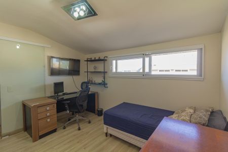 Casa de condomínio à venda com 160m², 3 quartos e 2 vagas Casa de condomínio à venda com 160m², 3 quartos e 2 vagasQuarto de Serviço