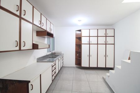 Sala/Cozinha de casa para alugar com 2 quartos, 165m² em Vila Marari, São Paulo