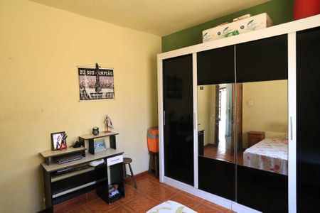 Casa à venda com 360m², 2 quartos e 2 vagasQuarto