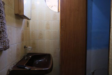 Casa à venda com 360m², 2 quartos e 2 vagasBanheiro da Suíte