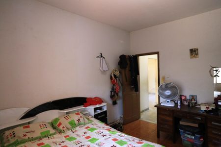 Casa à venda com 360m², 2 quartos e 2 vagasSuíte