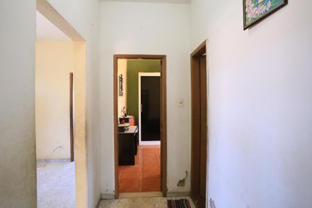 Casa à venda com 360m², 2 quartos e 2 vagasCorredor