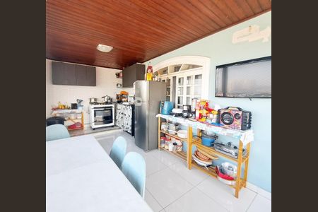 Casa à venda com 470m², 4 quartos e 3 vagasDetalhe
