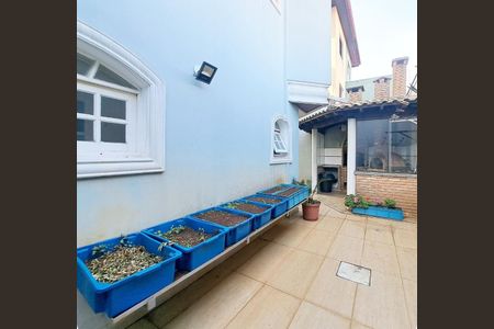 Casa à venda com 470m², 4 quartos e 3 vagasQuintal