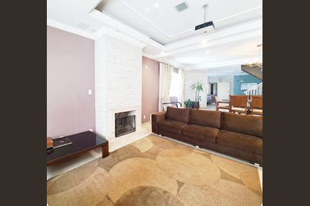 Casa à venda com 470m², 4 quartos e 3 vagasSala