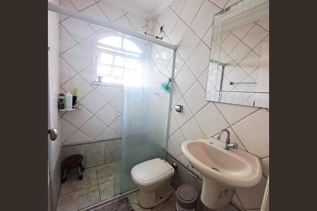 Casa à venda com 470m², 4 quartos e 3 vagasBanheiro 4