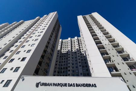 Apartamento à venda com 37m², 2 quartos e sem vaga Apartamento à venda com 37m², 2 quartos e sem vagaFachada