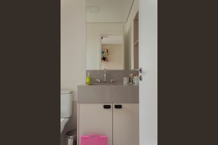 Apartamento à venda com 180m², 3 quartos e 3 vagasBanheiro da Suíte 2