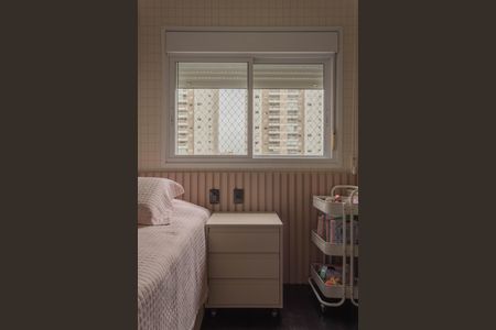 Apartamento à venda com 180m², 3 quartos e 3 vagasSuíte 2