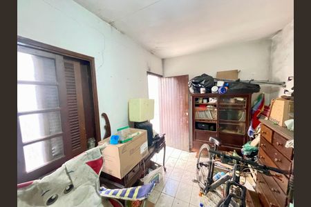 Casa à venda com 400m², 6 quartos e 8 vagas Casa à venda com 400m², 6 quartos e 8 vagasDeposito