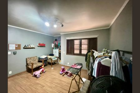 Casa à venda com 400m², 6 quartos e 8 vagas Casa à venda com 400m², 6 quartos e 8 vagasQuarto 1